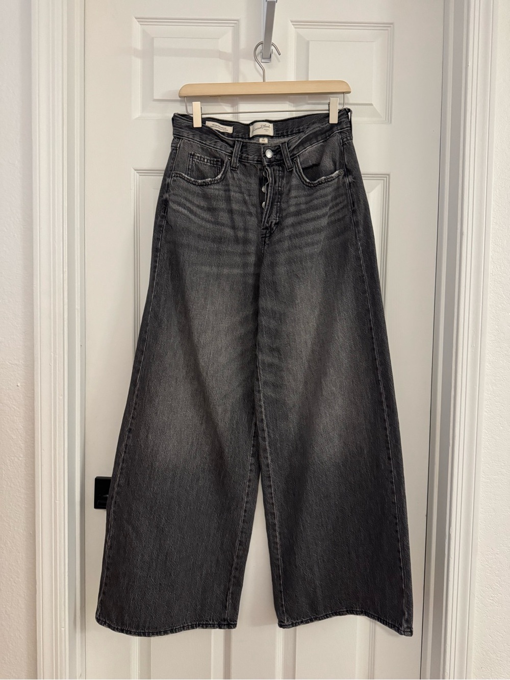 Universal Thread Washed Black Wide-Leg High-Rise Jeans